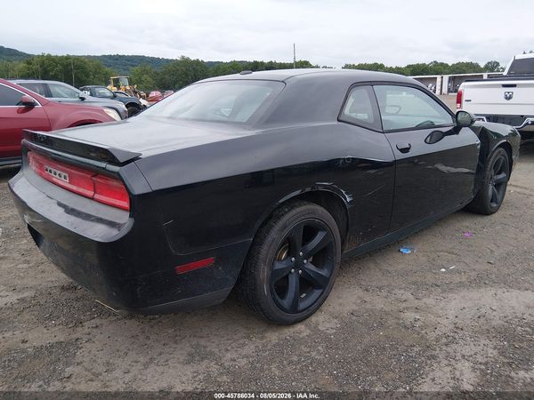 2013 DODGE CHALLENGER SXT PLUS