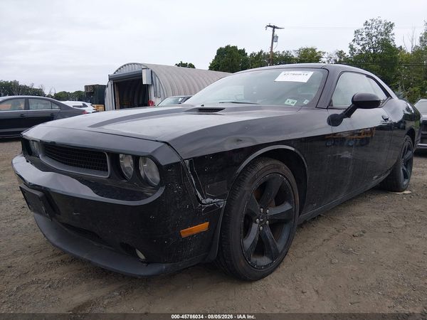 2013 DODGE CHALLENGER SXT PLUS
