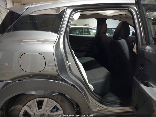 2026 NISSAN KICKS S — I8