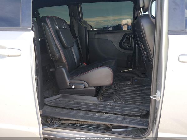 2019 DODGE GRAND CARAVAN GT — I8