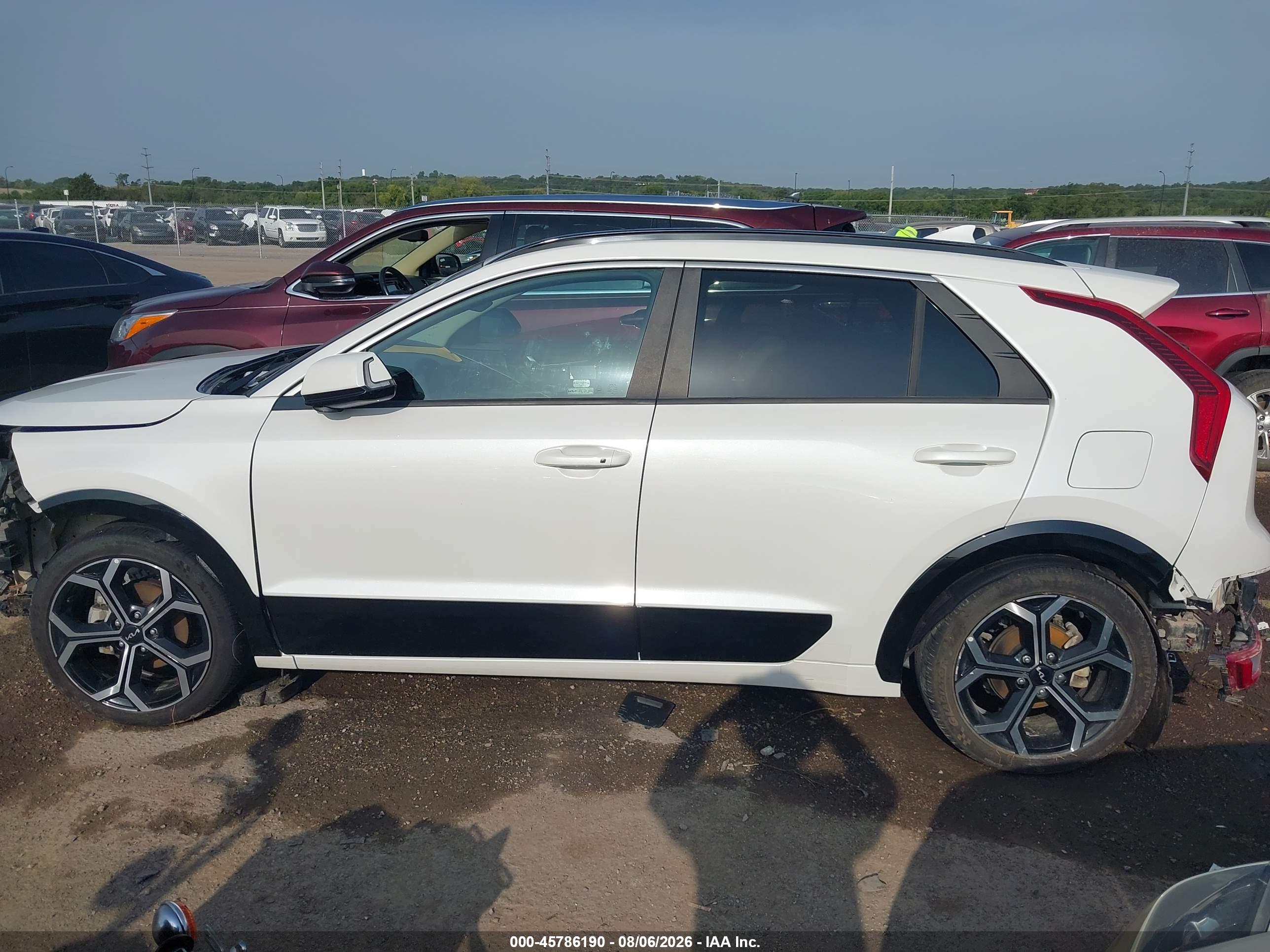 2023 KIA NIRO EX TOURING