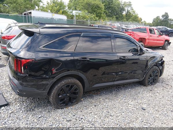 2021 KIA SORENTO S — I116