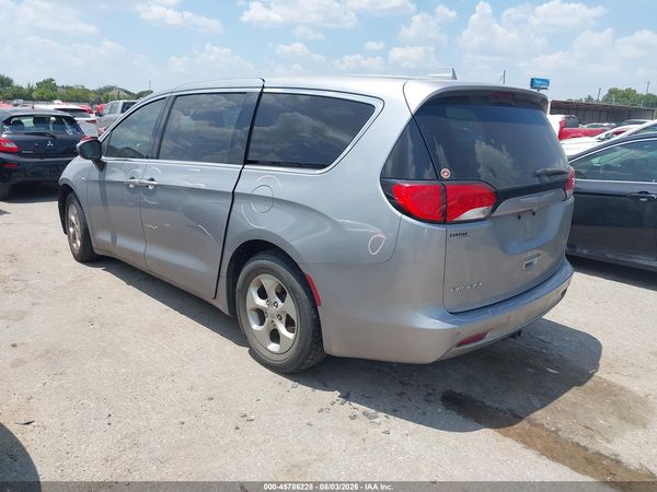 2017 CHRYSLER PACIFICA LX — I3