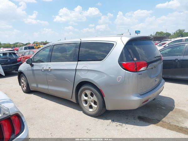 2017 CHRYSLER PACIFICA LX — I117