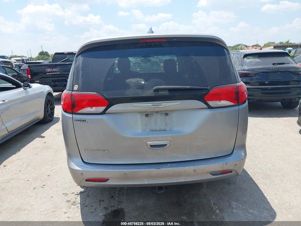 2017 CHRYSLER PACIFICA LX — I119