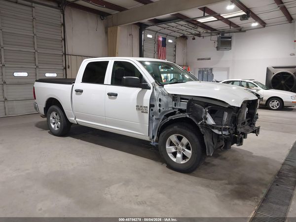 2022 RAM 1500 CLASSIC TRADESMAN  4X4 5'7 BOX