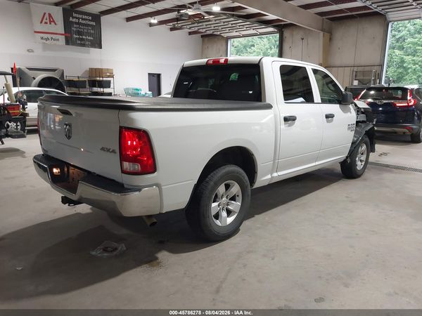 2022 RAM 1500 CLASSIC TRADESMAN  4X4 5'7 BOX