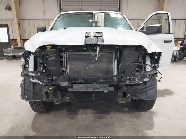 2022 RAM 1500 CLASSIC TRADESMAN  4X4 5'7 BOX