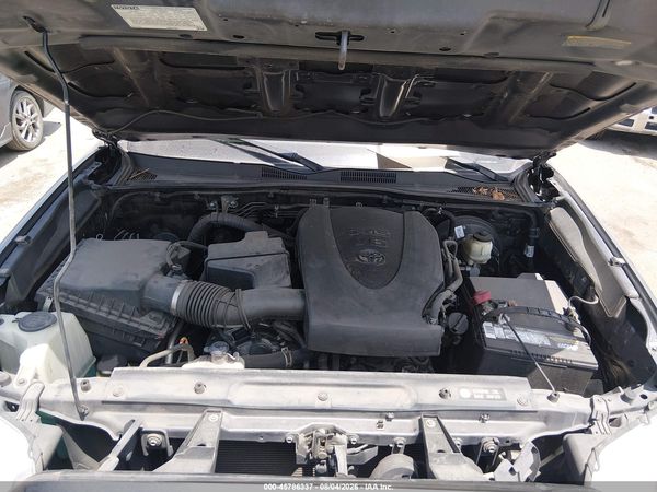 2017 TOYOTA TACOMA SR5 V6