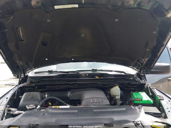 2016 RAM 1500 ST