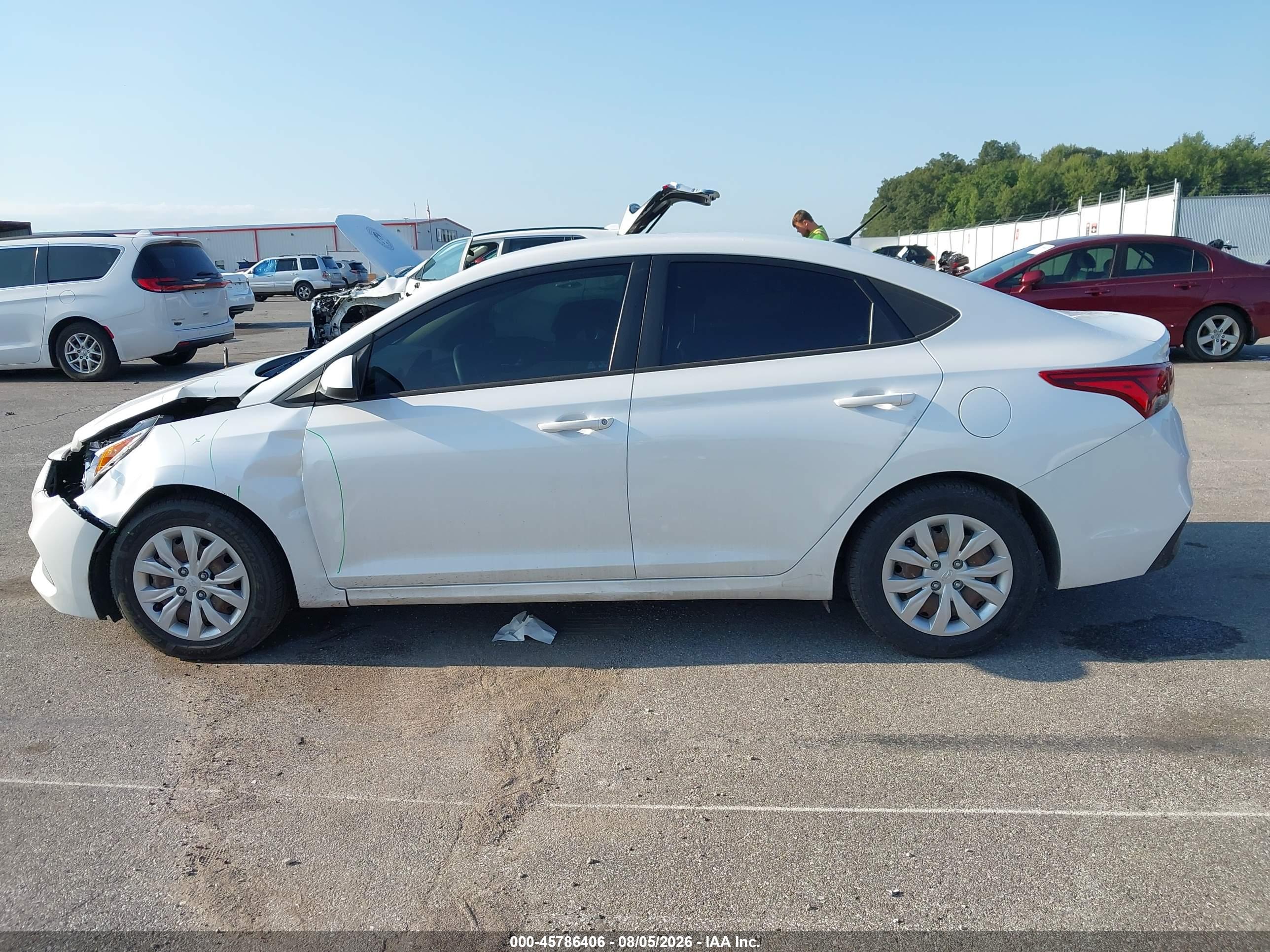 2022 HYUNDAI ACCENT SE