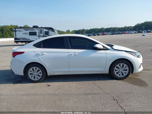 2022 HYUNDAI ACCENT SE