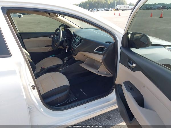 2022 HYUNDAI ACCENT SE