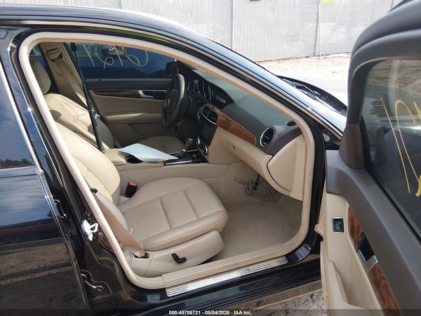2012 MERCEDES-BENZ C 300 SPORT 4MATIC