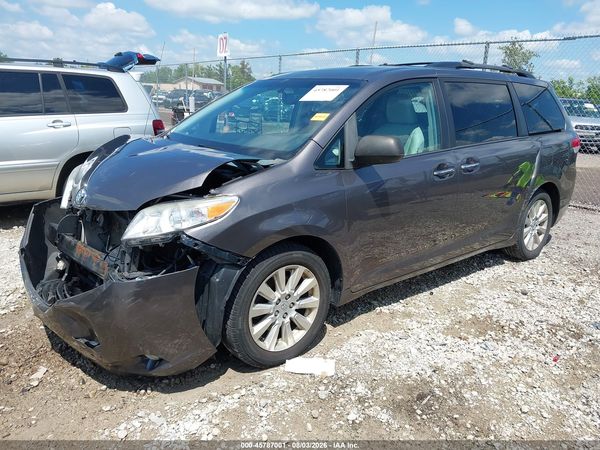 2013 TOYOTA SIENNA XLE 7 PASSENGER