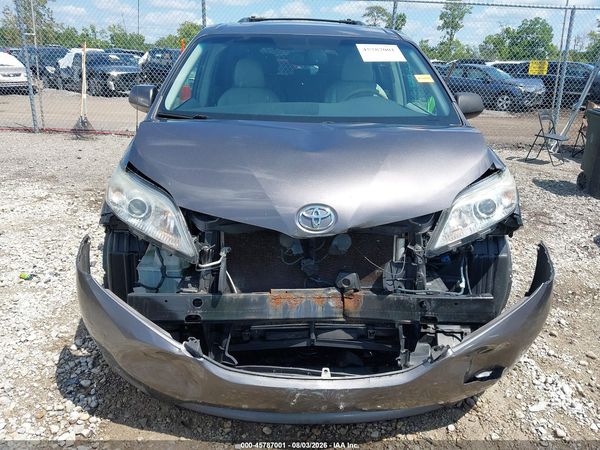 2013 TOYOTA SIENNA XLE 7 PASSENGER