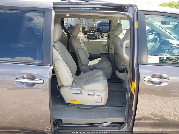 2013 TOYOTA SIENNA XLE 7 PASSENGER