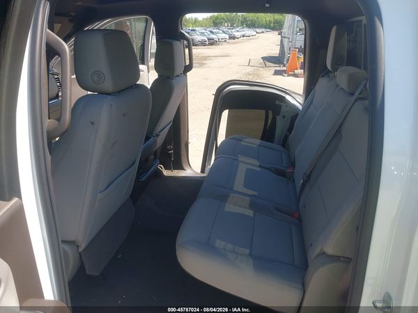 2022 CHEVROLET SILVERADO 1500 4WD  STANDARD BED LT — I8
