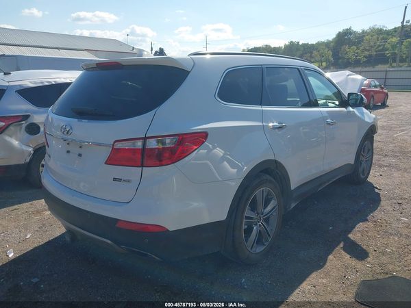 2016 HYUNDAI SANTA FE SE