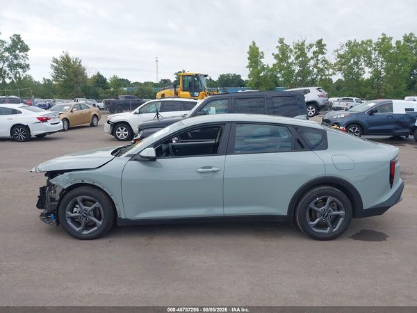 2025 KIA K4