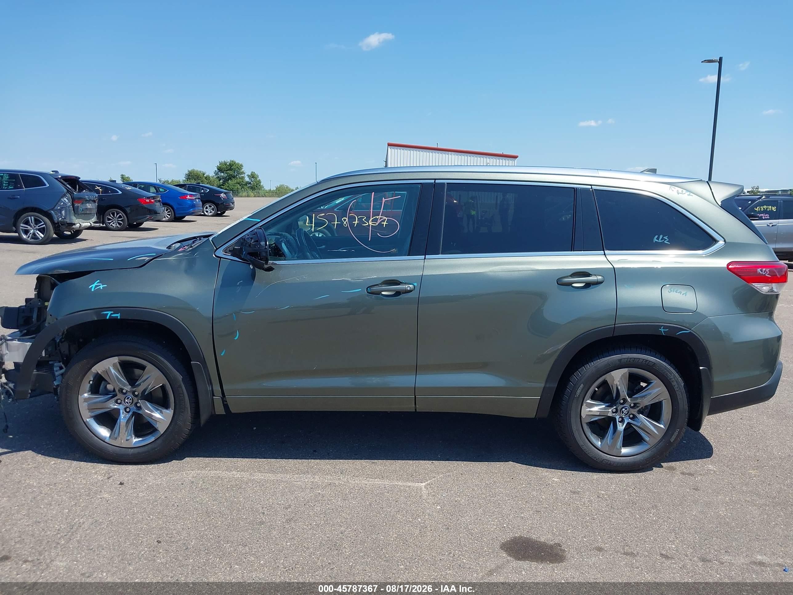 2019 TOYOTA HIGHLANDER LIMITED PLATINUM