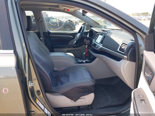 2019 TOYOTA HIGHLANDER LIMITED PLATINUM