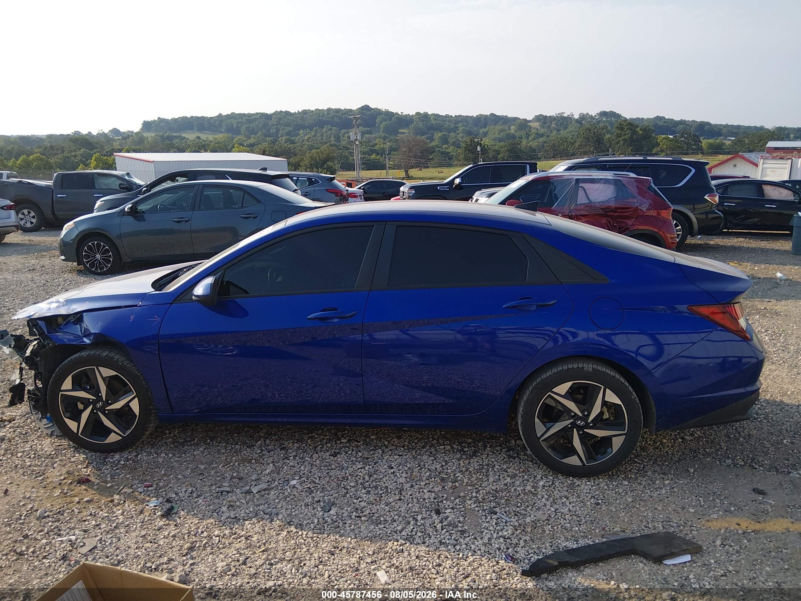 2023 HYUNDAI ELANTRA SEL
