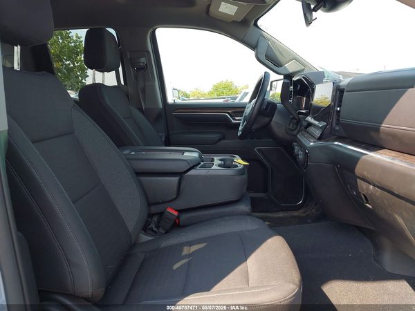 2024 CHEVROLET SILVERADO 1500 4WD  STANDARD BED RST — I5