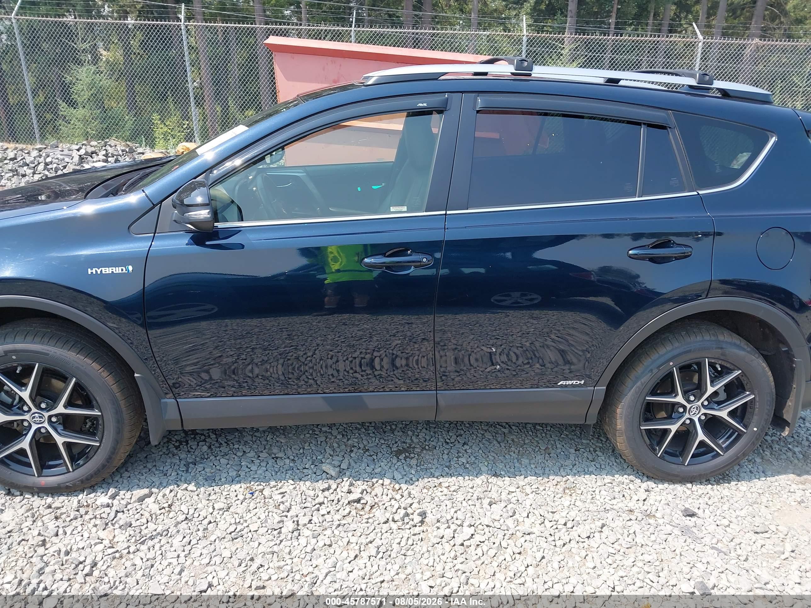 2018 TOYOTA RAV4 HYBRID SE