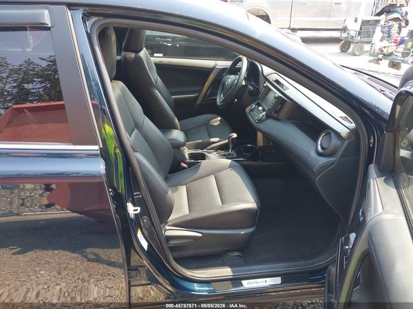 2018 TOYOTA RAV4 HYBRID SE
