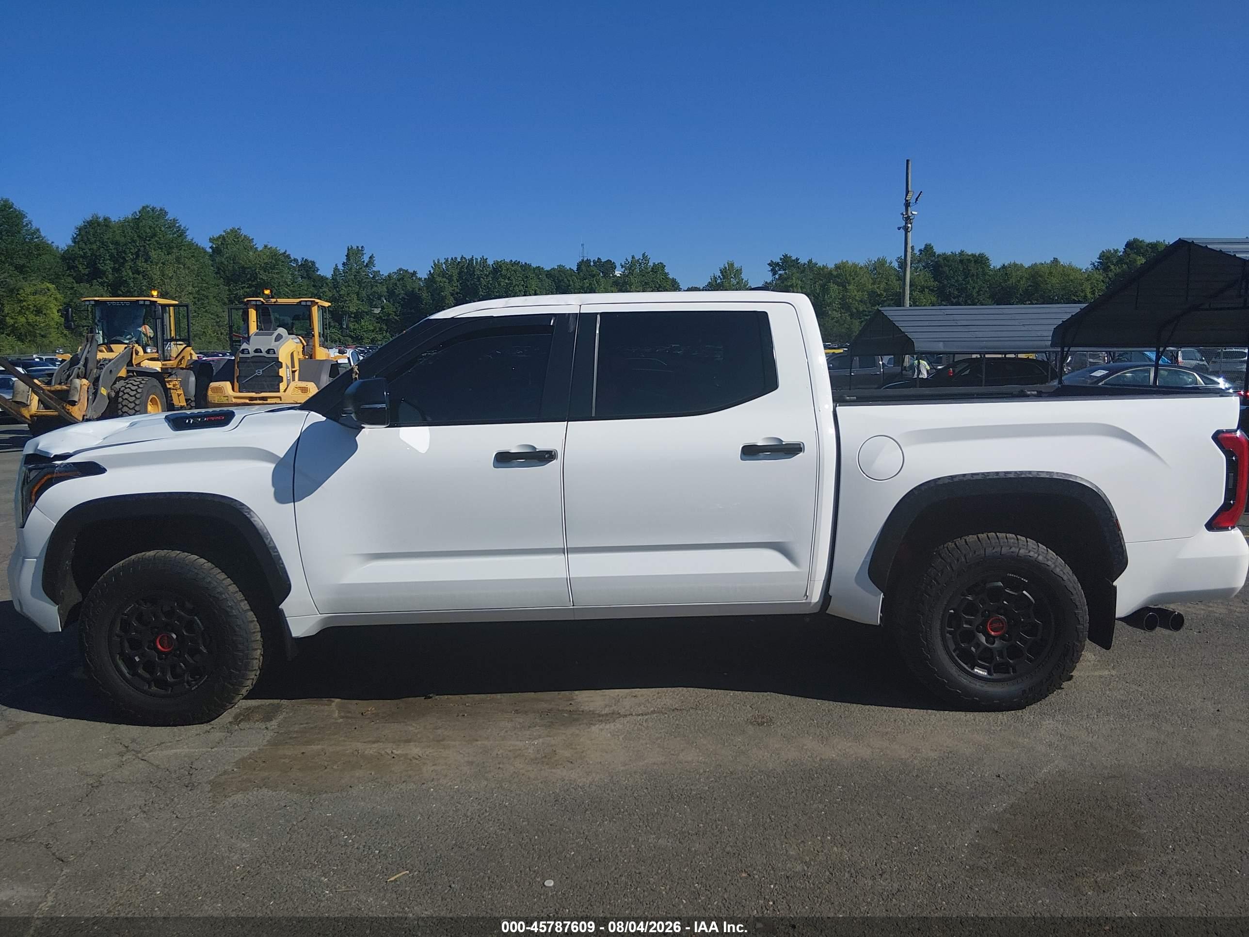2026 TOYOTA TUNDRA HYBRID