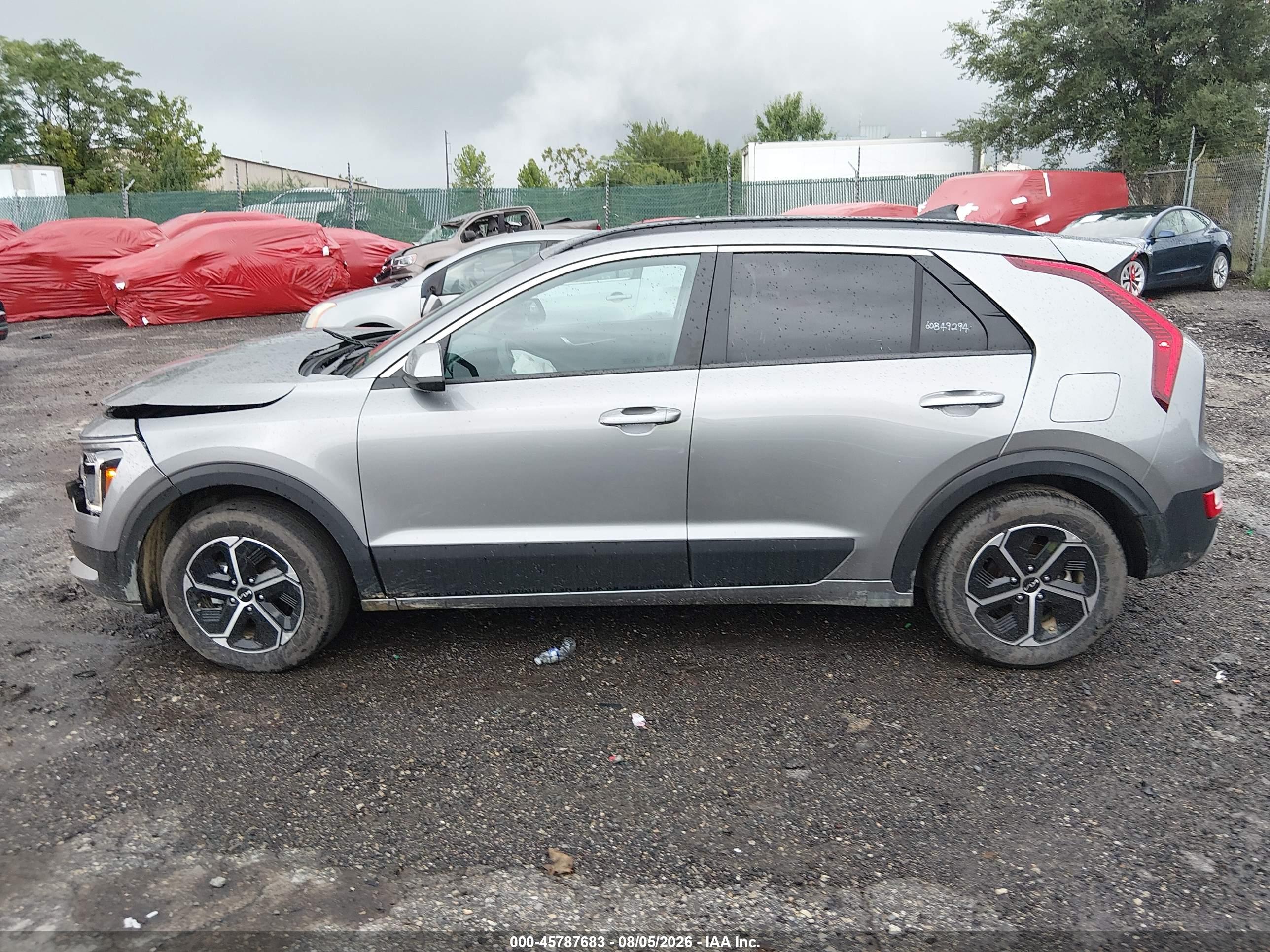 2025 KIA NIRO LX