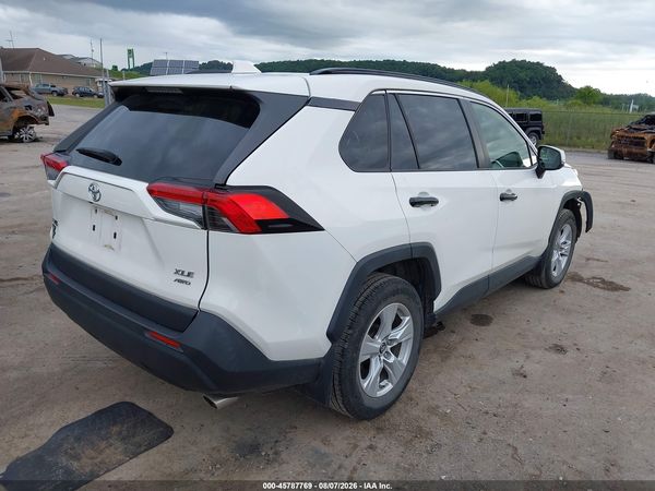2019 TOYOTA RAV4 XLE