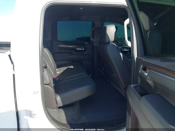 2026 CHEVROLET SILVERADO 1500 — I8