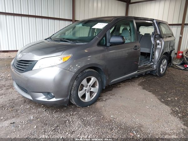 2017 TOYOTA SIENNA L 7 PASSENGER