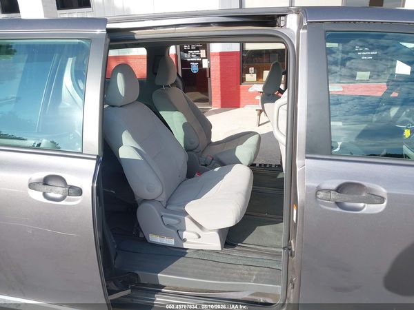 2017 TOYOTA SIENNA L 7 PASSENGER