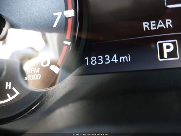 2024 NISSAN TITAN PRO-4X 4X4 — I118