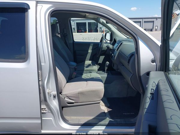 2018 NISSAN FRONTIER SV