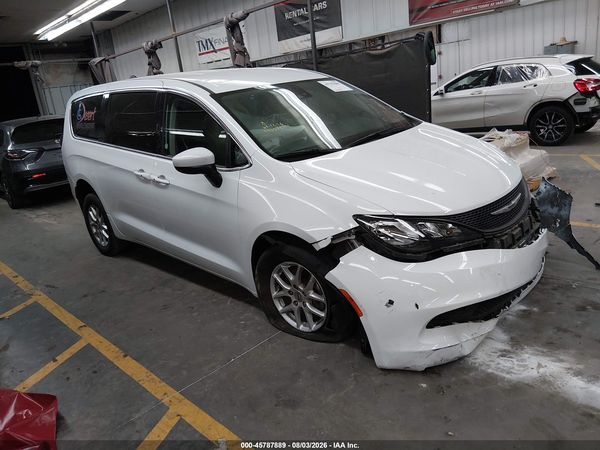 2023 CHRYSLER VOYAGER LX