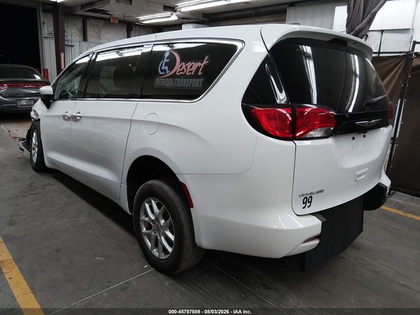 2023 CHRYSLER VOYAGER LX