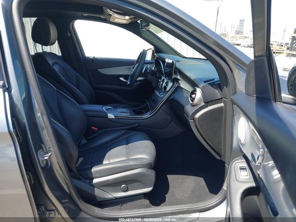 2021 MERCEDES-BENZ GLC 300 SUV
