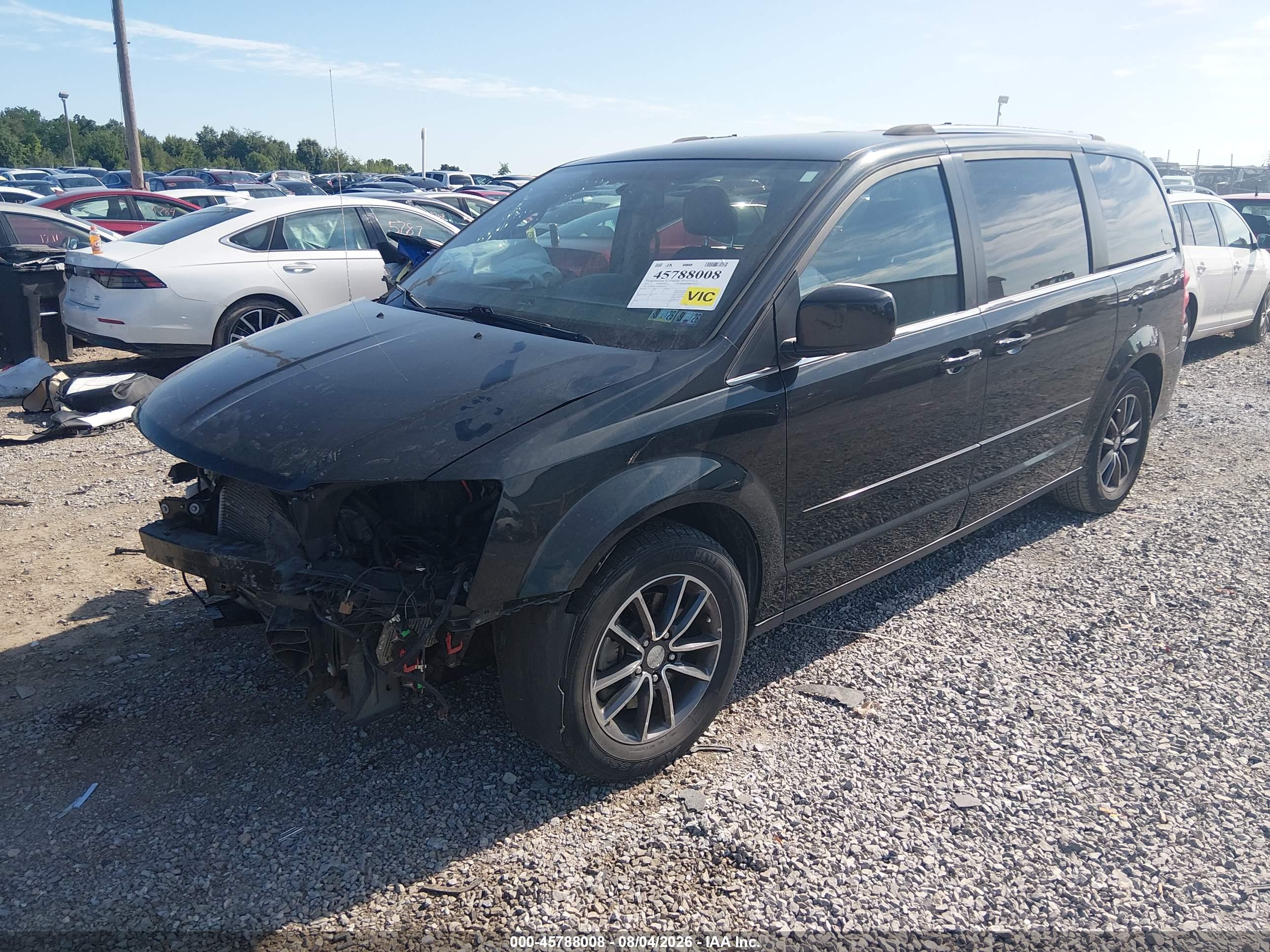 2017 DODGE GRAND CARAVAN SXT — I2