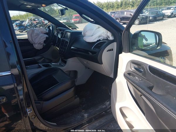 2017 DODGE GRAND CARAVAN SXT — I5