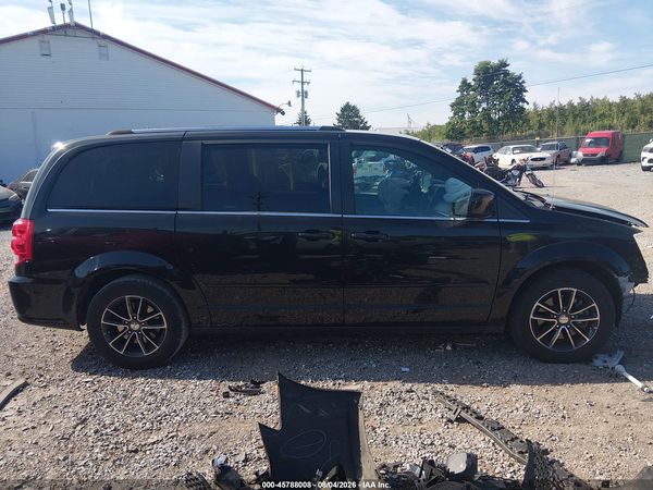 2017 DODGE GRAND CARAVAN SXT — I116