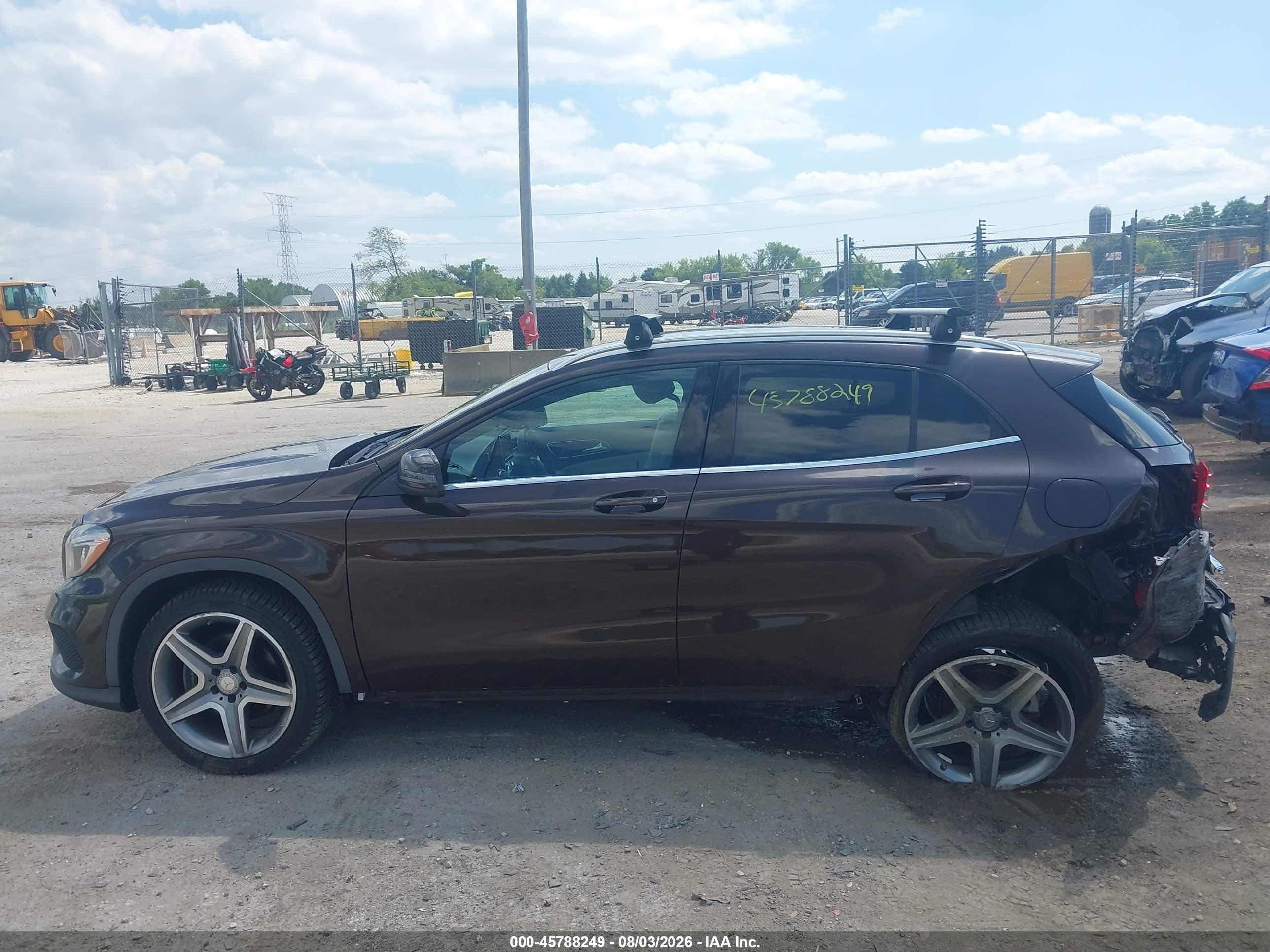 2015 MERCEDES-BENZ GLA 250 4MATIC