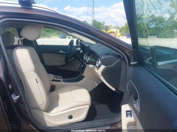 2015 MERCEDES-BENZ GLA 250 4MATIC