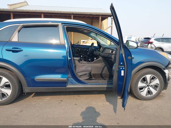 2018 KIA NIRO LX