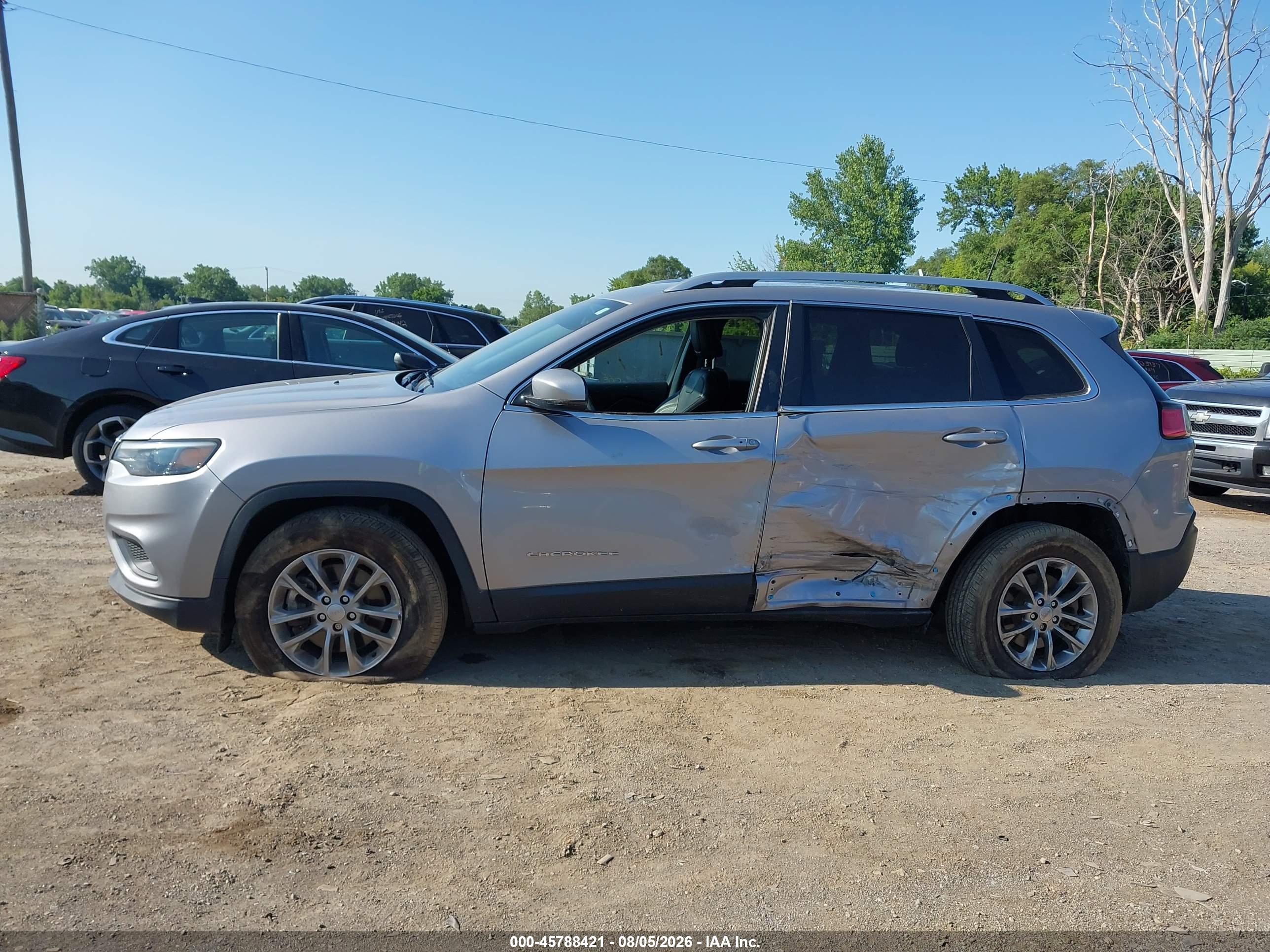 2021 JEEP CHEROKEE LATITUDE LUX 4X4