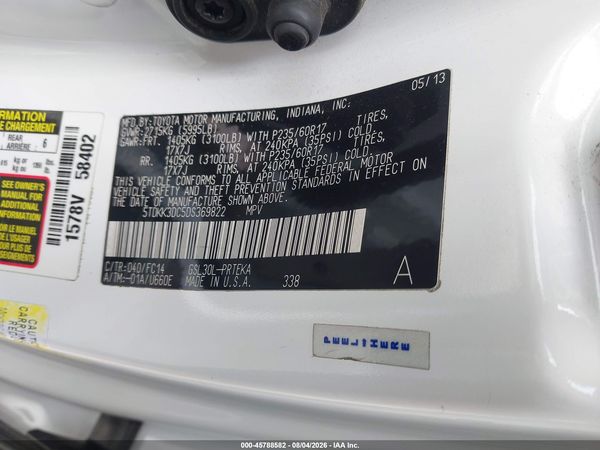 2013 TOYOTA SIENNA LE V6 8 PASSENGER