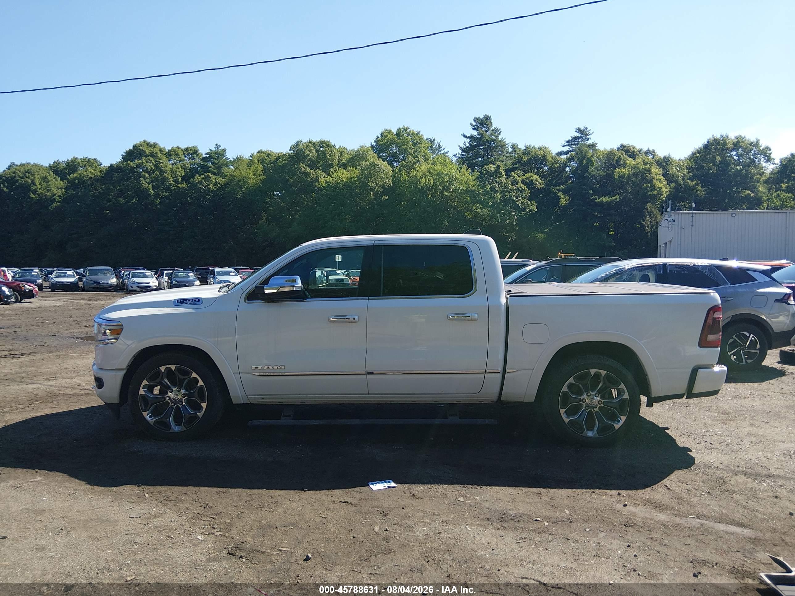 2019 RAM 1500 LIMITED  4X4 5'7 BOX